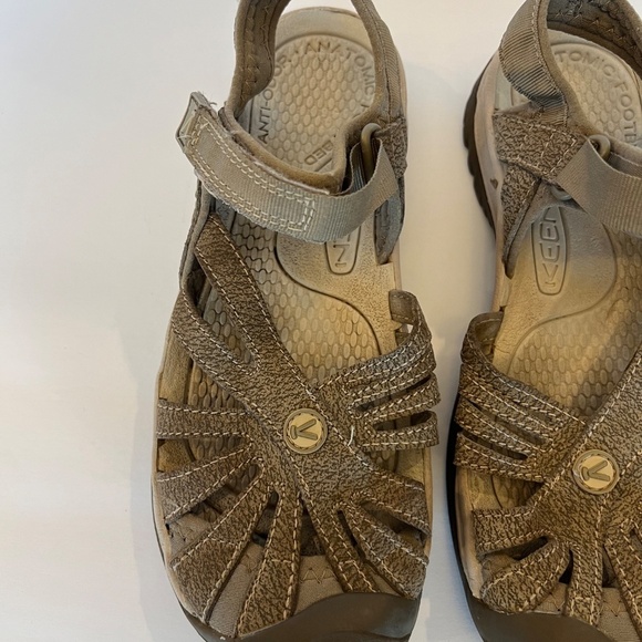 Keen Casual Closed Toe Sport Hiking Sandals Tan Women's, Size 7.5 - Picture 3 of 12